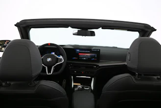 https://vehicle.imgix.net/4416483/2dce721c-24c9-4ae0-91e7-3a44740de254.jpg
