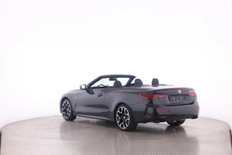 https://vehicle.imgix.net/4416483/5c7a79b9-ac9a-4034-bcc2-6833ef29019f.jpg