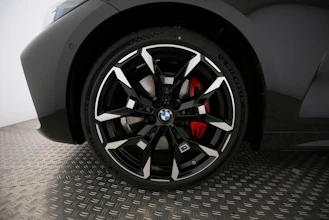https://vehicle.imgix.net/4416483/acc5589c-df06-4417-b93e-6a39ae9af57d.jpg