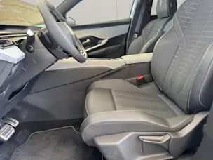 PEUGEOT 3008 1.2 Hybrid 145PS GT *Automat*