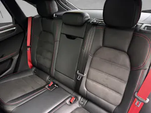 PORSCHE Macan GTS