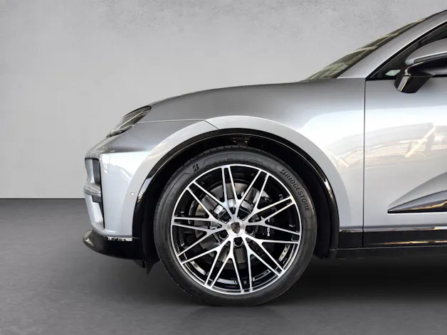 PORSCHE Macan Turbo