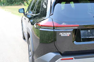 Suzuki Across 2.5 PHEV Compact Top 4x4