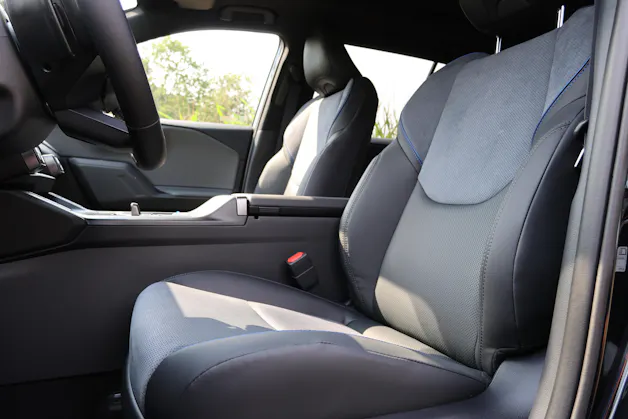 Suzuki Across 2.5 PHEV Compact Top 4x4