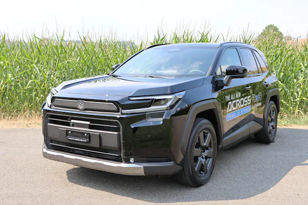 Suzuki Across 2.5 PHEV Compact Top 4x4