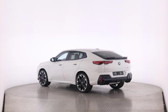 https://vehicle.imgix.net/4416562/b0228469-9cb7-4941-bec6-7fcd0b969c8e.jpg