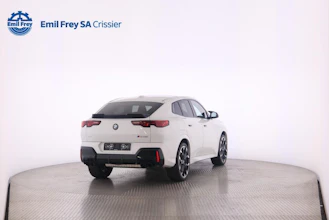 https://vehicle.imgix.net/4416562/c12a44b6-6e65-4e2b-8dcf-1819602322b8.jpg