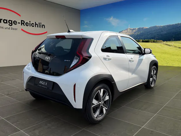 Toyota Aygo X 1.5 VVT-i HSD Comfort