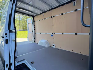 MERCEDES-BENZ Sprinter 319 CDI 4x4 Pro Kasten HD 3665 S Worker