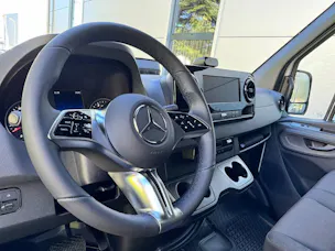 MERCEDES-BENZ Sprinter 319 CDI 4x4 Pro Kasten HD 3665 S Worker