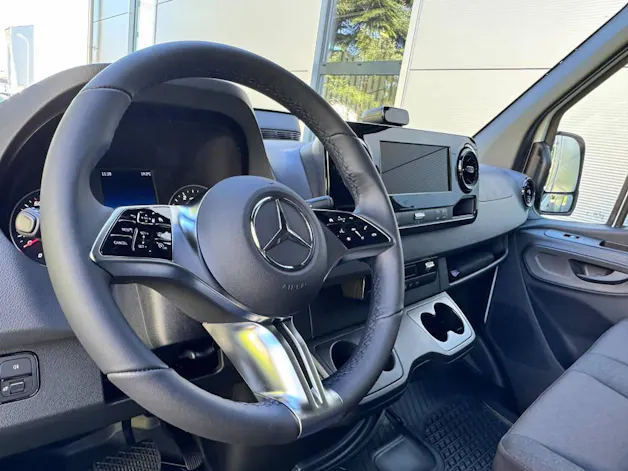 MERCEDES-BENZ Sprinter 319 CDI 4x4 Pro Kasten HD 3665 S Worker