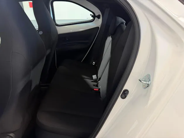 Toyota Aygo X 1.5 VVT-i HSD Comfort
