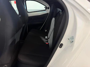 https://vehicle.imgix.net/4416576/48245cd1-f4cd-4408-bce3-c399dece3ff3.jpeg