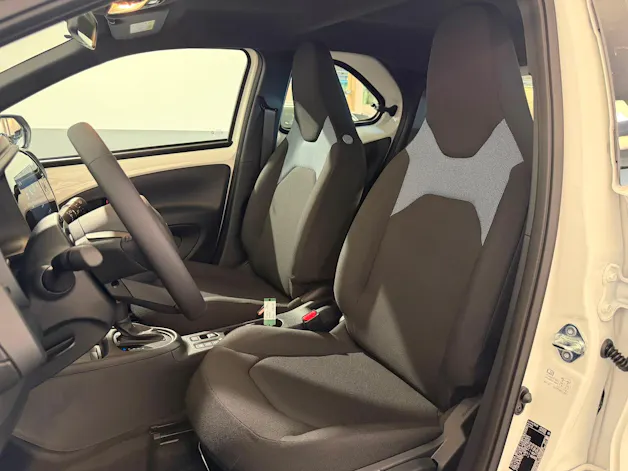 Toyota Aygo X 1.5 VVT-i HSD Comfort