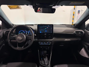 https://vehicle.imgix.net/4416582/10993a01-2e12-4e63-acdf-9b53fe52b48f.jpeg