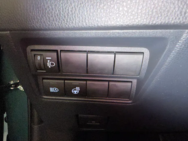 Toyota Yaris 1.5 VVT-i HSD Premium