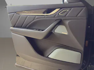 MASERATI Levante 3.8 V8 Trofeo Ultima