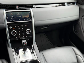 Fahrzeugbild LAND ROVER Discovery Sport 2.0 SD4 200 SE