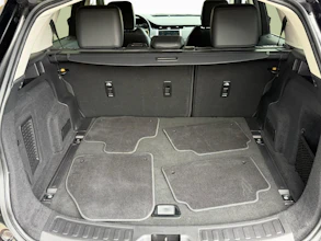 https://vehicle.imgix.net/4416591/c2f42cb8-61ee-4f82-8956-aace29cf888d.jpg