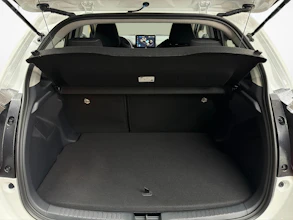 https://vehicle.imgix.net/4416601/e8819faa-87cb-4e24-b2ca-b475decbe2c3.jpg