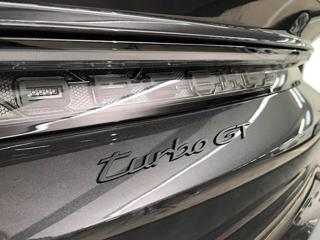 PORSCHE Taycan Turbo GT mit Weissach-Paket