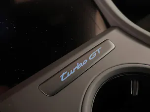 PORSCHE Taycan Turbo GT mit Weissach-Paket