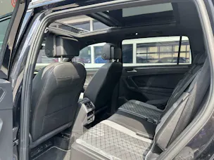 VW Tiguan Allspace 2.0 TSI R-Line DSG - CH