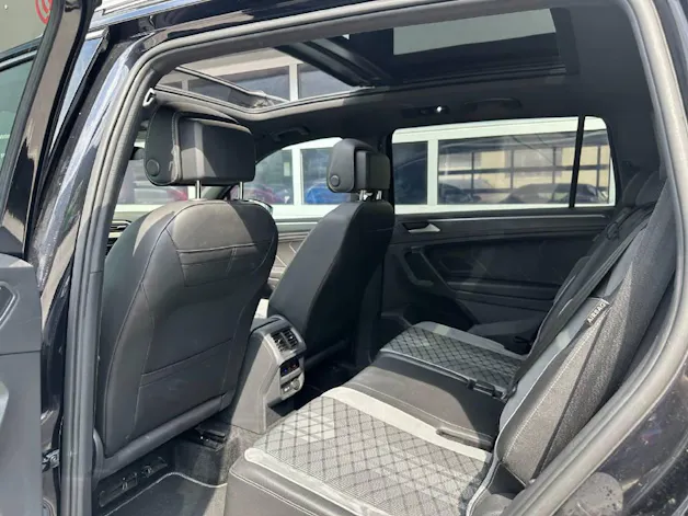 VW Tiguan Allspace 2.0 TSI R-Line DSG - CH