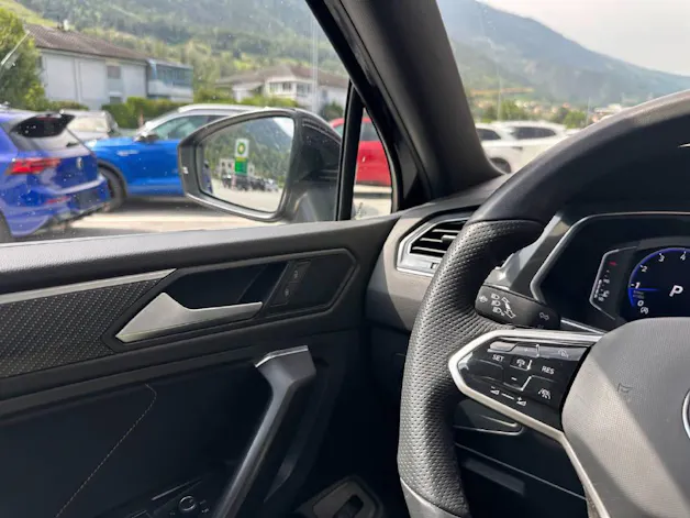 VW Tiguan Allspace 2.0 TSI R-Line DSG - CH