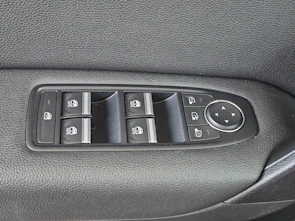 Fahrzeugbild MITSUBISHI ASX 1.6 PHEV Intense