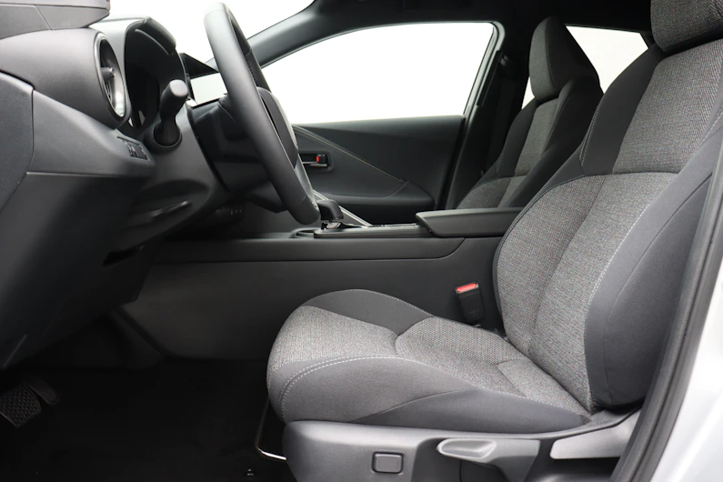 Fahrzeugbild TOYOTA C-HR