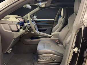 PORSCHE Macan GTS