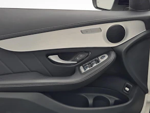 https://vehicle.imgix.net/4416659/b11de846-1dda-40ce-84cf-605176327413.jpg