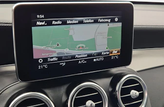 https://vehicle.imgix.net/4416659/ca723e99-b00d-49d5-883b-c8af115fe7a2.jpg