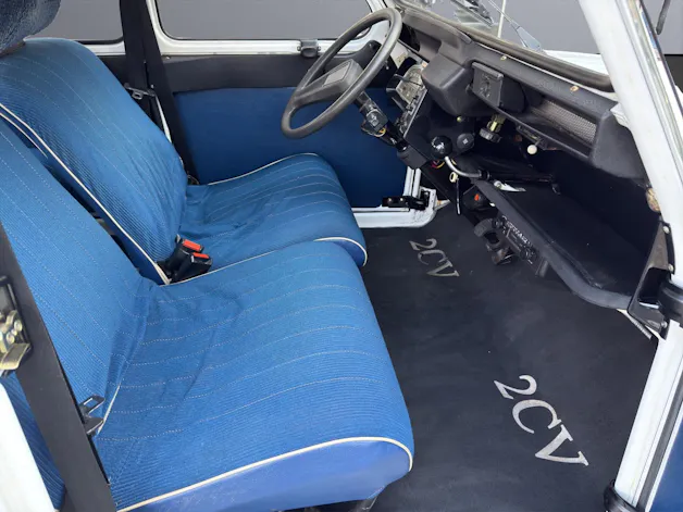 Citroën 2CV6 Special