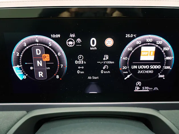 VW Passat Variant 2.0 TSI DSG R-Line 4Motion
