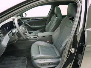 VW Passat Variant 2.0 TSI DSG R-Line 4Motion