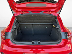 https://vehicle.imgix.net/4416677/e51276a2-26f2-4645-8374-892f5b37e3e2.jpg