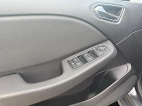 https://vehicle.imgix.net/4416682/68e0ea58-2641-4216-8550-87352e0004f3.jpg