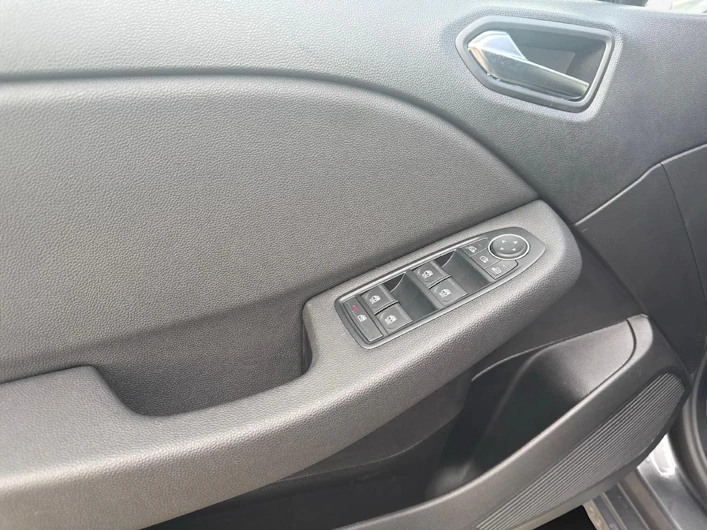 image du véhicule MITSUBISHI COLT