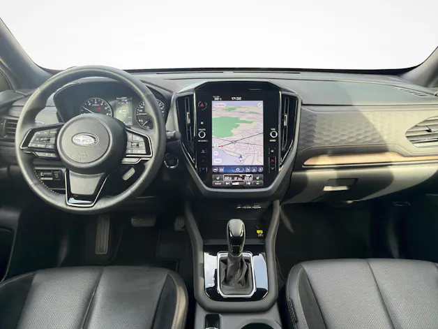 Subaru Forester Station 2.0i e-Boxer Luxury