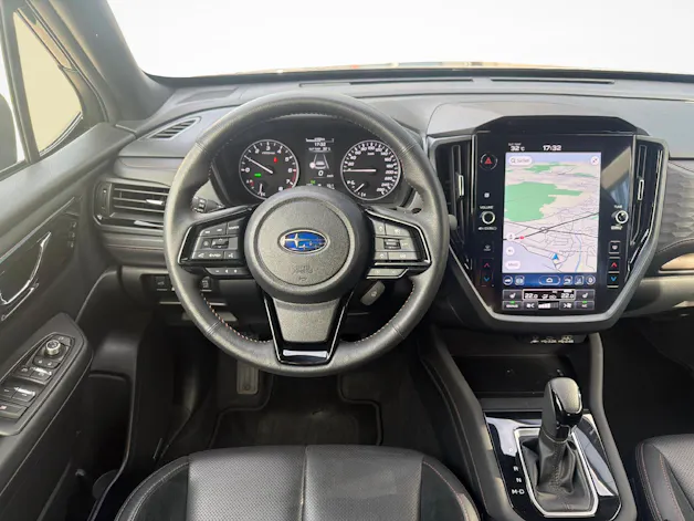 Subaru Forester Station 2.0i e-Boxer Luxury