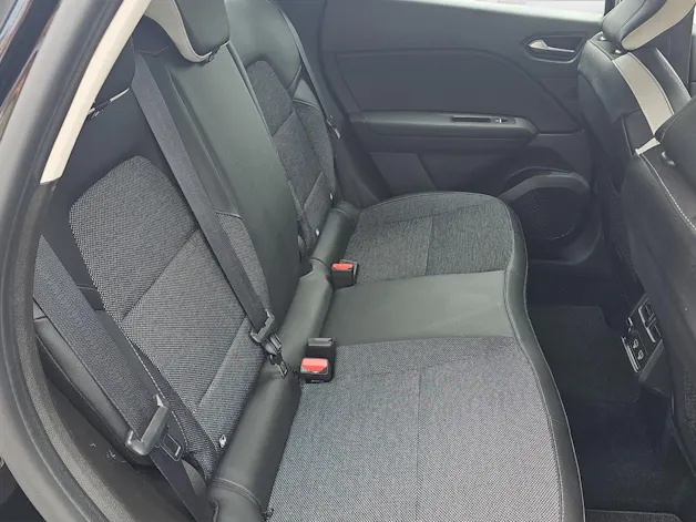 Renault Captur 1.3 TCe 140 Intens EDC