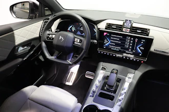 https://vehicle.imgix.net/4416754/54065a36-652a-4f76-a81f-6b372c19898e.JPG
