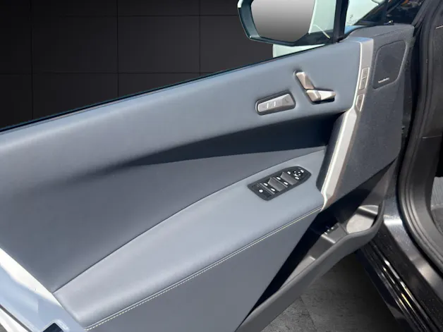 BMW iX xDrive50