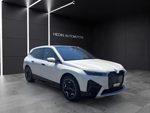 BMW iX xDrive50
