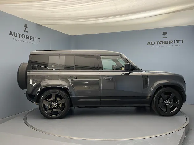 Land Rover Defender 110 2.0 P400e X-Dynamic HSE