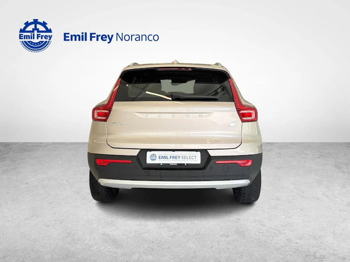 immagine del veicolo VOLVO XC40