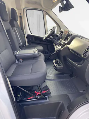 Citroën Jumper Kaw. 35 L3H2 verglast 2.2 BlueHDi 140 S/S