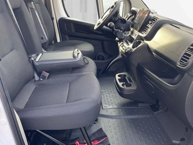 Citroën Jumper Kaw. 35 L3H2 verglast 2.2 BlueHDi 140 S/S